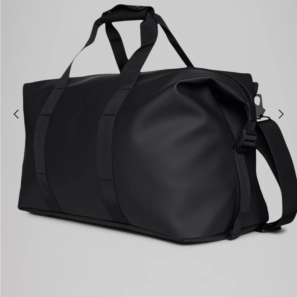 RAINS Black Men's Duffel Bag